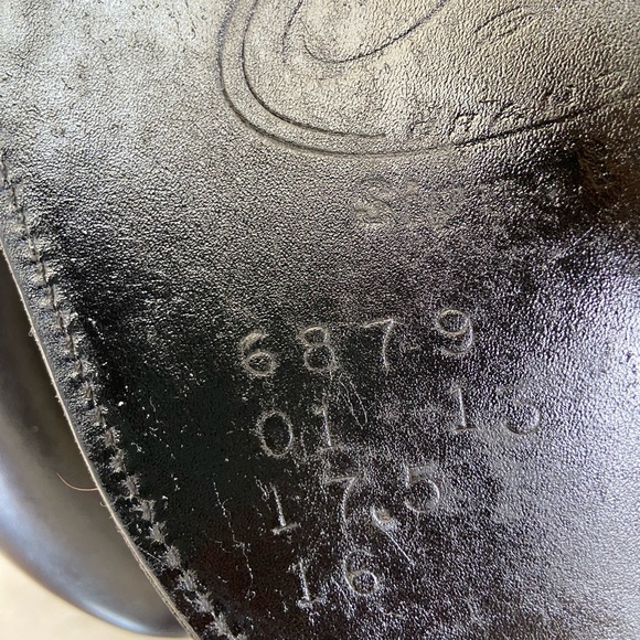 Custom Saddlery Steffen’s Advantage Dressage Saddle 17.5 M - Picture 6 of 16